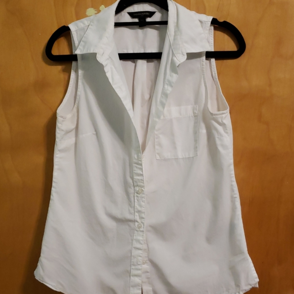 Banana Republic petit xs collared sleeveless top